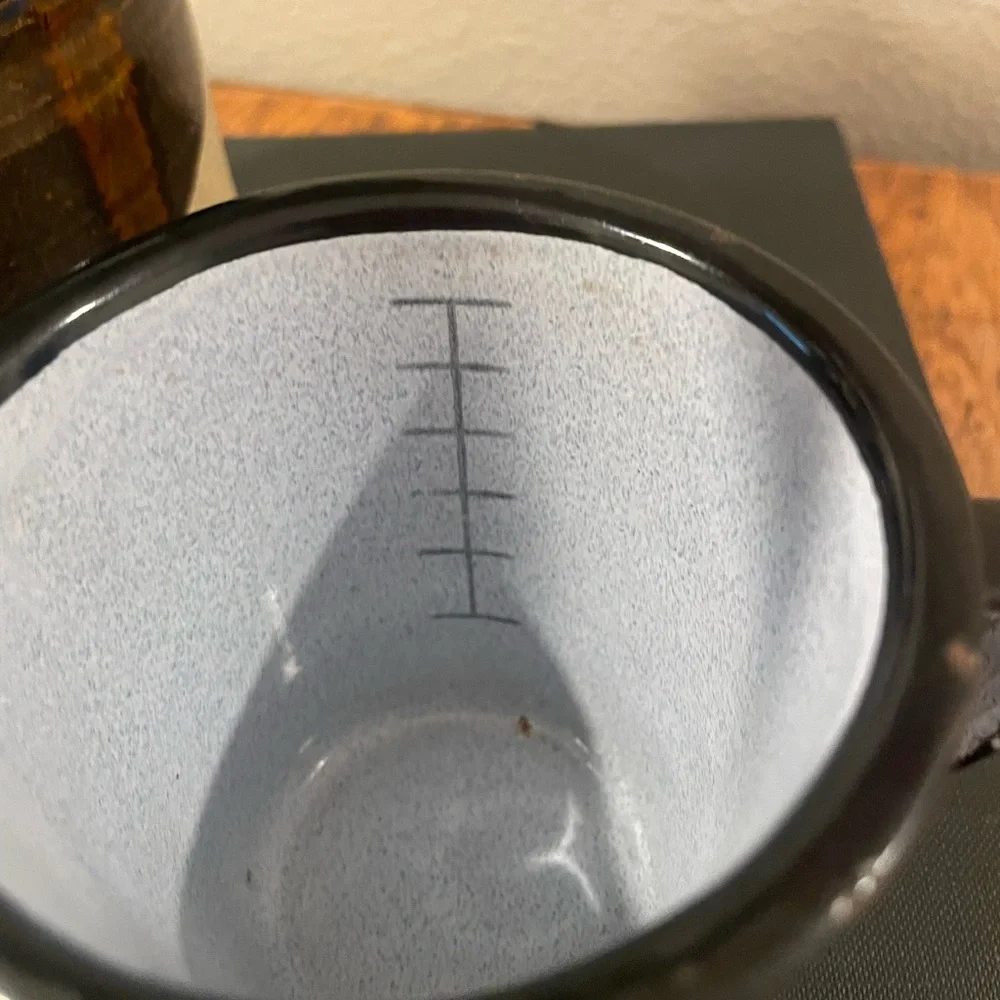 Vintage Gray Speckled Enamelware Measuring Cup / Mug – Black Rim & Handle